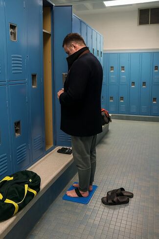 Locker Room Mat Stay Clean (Purple) in Saudi Arabia