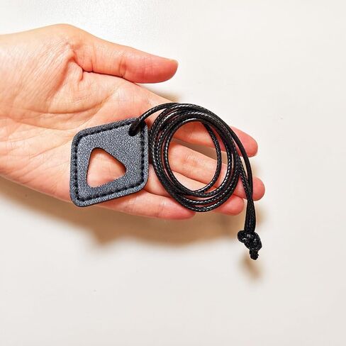 2 حزمة من قلادة حامل النظارات الجلدية، حبل حامل النظارات بدون استخدام اليدين للنظارات الشمسية ونظارات القراءة، قلادة أنيقة من جلد البولي يوريثان على شكل ألماس، شماعة نظارات التجنيب in Kuwait