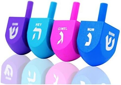 مجموعة Dreidel Company Complete Hanukah Menorah، 7 بوصات، 44 شمعة ملونة، 4 Dreidels خشبية مطلية متعددة الألوان، 4 عملات معدنية بلجيكية شوكولاتة، دليل شانوكا الشامل (مجموعة من 1) in Saudi Arabia