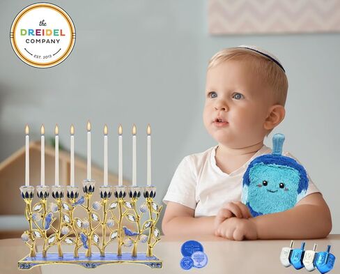 تصميم شركة Dreidel Hanukkah Menorah Enamel Pomegranate & Blue Bird، معدن مطلي بالمينا يدويًا، يبلغ مقاس هذه الشمعدان المزخرف ذو 9 فروع 30.48 سم ارتفاعًا × 25.4 سم عرضًا. in Kuwait