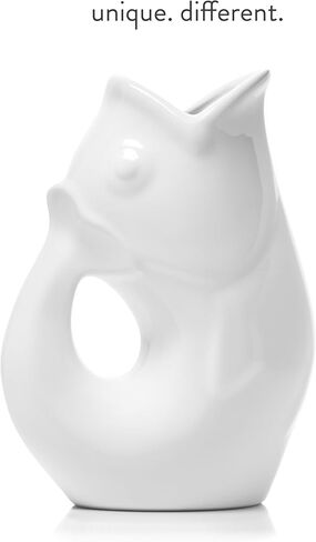 مجموعة هدايا كومبو من Gurgle Pot Fish Pitcher Combo، إبريق كبير سعة 42 أونصة، هزازات ملح وفلفل متطابقة مع مناشف المطبخ. إبريق مزخرف "يقرقر" عند الصب (مناشف مخططة باللون الأحمر) in Kuwait