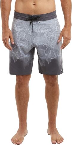 PELAGIC Strike Boardshorts 19" in Saudi Arabia