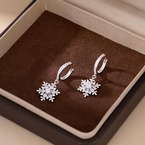 SLUYNZ 925 Sterling Silver CZ Snowflake Hoop Earrings for Women Teens Christmas Snowflake Hoop Earrings Huggie in Saudi Arabia