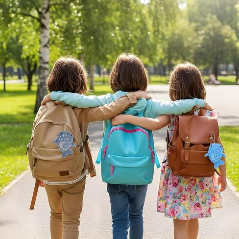 قطعتان من محفظة النقود المعدنية على شكل قرش الحوت وحقيبة عملات لطيفة ومضحكة على شكل قرش كاواي للنساء والفتيات in Kuwait