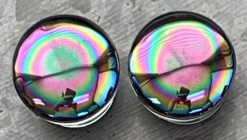 PAIR Oil Slick Design Pyrex Glass Single Flare Plugs with O-Rings Gauges - Body Jewelry in Saudi Arabia
