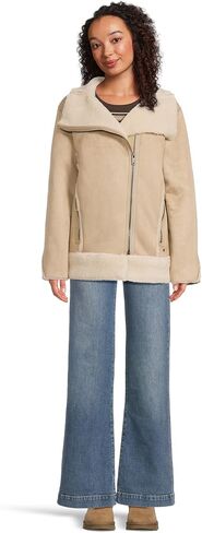 سترة Avelie Luxefluff النسائية من UGG in Saudi Arabia