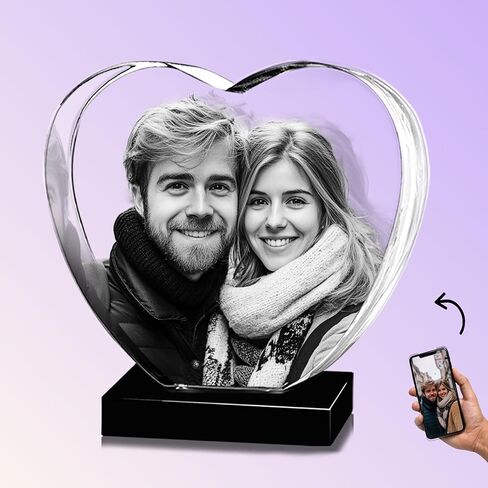Monume Premium 3D Crystal Heart (متوسط) - صورة كريستالية مخصصة منقوشة بالليزر مصنوعة من زجاج شفاف - تتضمن قاعدة مضيئة وبطاقة تهنئة ثلاثية الأبعاد وسلسلة مفاتيح مطابقة in Kuwait