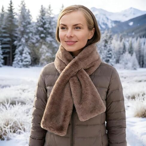 وشاح من الفرو الصناعي مع جيب بسحاب مخفي، وشاح جيب دافئ وناعم لتخزين الهاتف والبطاقات والمفاتيح بدون استخدام اليدين in Kuwait