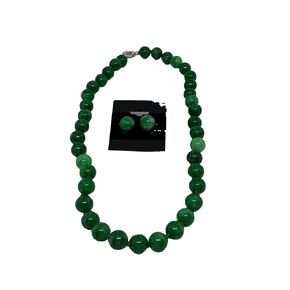 Natural Emerald Gemstone Round Beaded Necklace and Stud Earrings Set