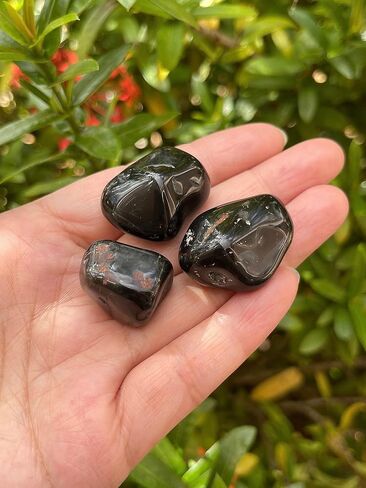 GAF TREASURES 5 Pcs Black Onyx Tumbled Stones, Polished Natural Black Onyx Gemstone, Black Onyx Healing Crystals (Black Onyx) in Saudi Arabia