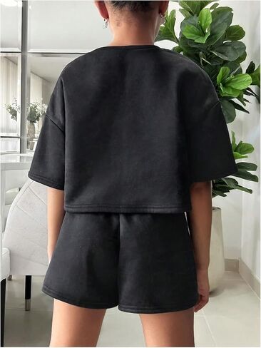 طقم ملابس للفتيات مكون من قطعتين من SweatyRocks تي شيرت وسروال قصير كبير الحجم متطابق مع مجموعات الملابس in Kuwait