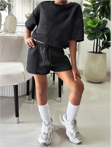 طقم ملابس للفتيات مكون من قطعتين من SweatyRocks تي شيرت وسروال قصير كبير الحجم متطابق مع مجموعات الملابس in Kuwait