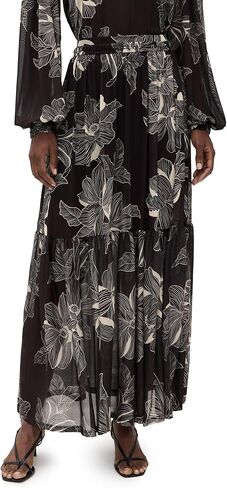 تنورة نسائية من التول الزهري in Kuwait