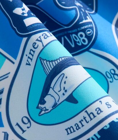 سروال سباحة تشابي مطبوع للأولاد من Vineyard Vines، ماء مثلج، M in Saudi Arabia