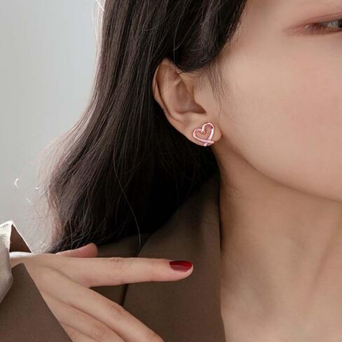 Clip On Earrings for Women Cute Heart Earrings Non piercing Clip Earrings for Women Dainty Jewelry for Women in Saudi Arabia