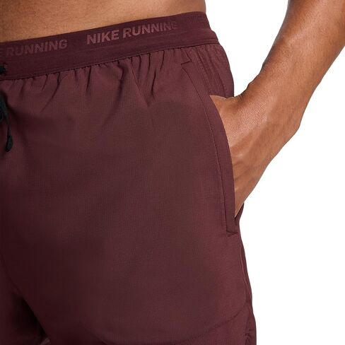شورت الجري Nike Stride للرجال Dri-FIT 7 بوصة 2 في 1 (بورجوندي كراش/زبيب داكن/أسود، DM4759-652) in Kuwait