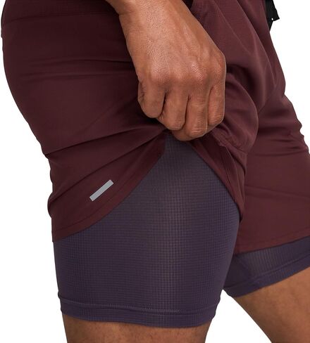 شورت الجري Nike Stride للرجال Dri-FIT 7 بوصة 2 في 1 (بورجوندي كراش/زبيب داكن/أسود، DM4759-652) in Kuwait