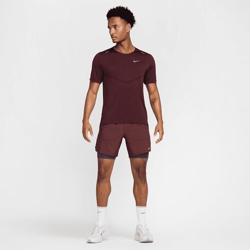شورت الجري Nike Stride للرجال Dri-FIT 7 بوصة 2 في 1 (بورجوندي كراش/زبيب داكن/أسود، DM4759-652) in Kuwait
