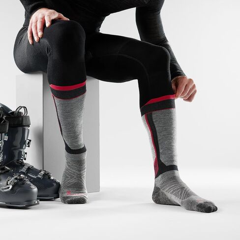 Smartwool Men's Intraknit Ski Targeted Cushion Over The Calf Socks in Saudi Arabia