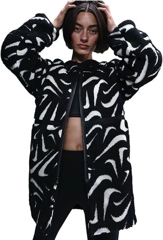 Nike Sportswear Women's Loose High-Pile Jacket in Saudi Arabia