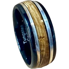 BW James Jewellers "خاتم خطوبة من التنجستن الأسود المقاوم للماء مقاس 8 مم - خاتم زفاف مرصع بخشب بوربون المستصلح مع ترصيع من الفضة الإسترلينية الحقيقية وتصميم مريح بمقاسات 7-14 in Saudi Arabia