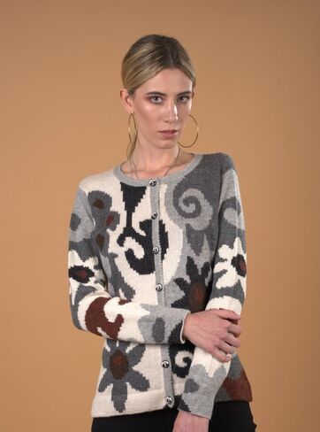 Alpaca Cardigan for Women, Embroidered. 100% Peruvian Baby Alpaca. US Size Chart for Great fit! Arian in Saudi Arabia