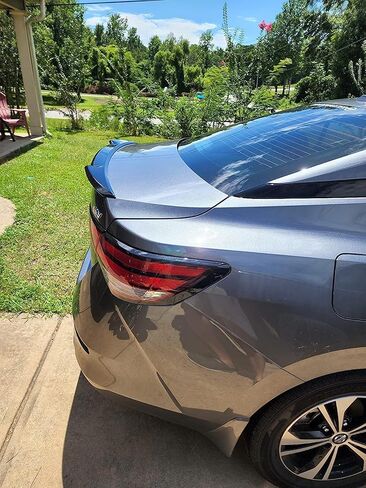 2020-2024 جناح سبويلر خلفي أسود لامع متوافق مع نيسان سنترا S SV SR إصدار منتصف الليل غطاء صندوق السيارة منقار البط 2021 2022 2023 in Kuwait