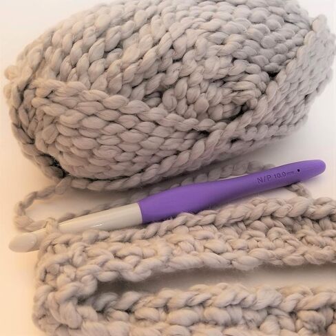 CLOVER Clover Amour Crochet Hook Set, 10mm, 12mm, and 15mm in Saudi Arabia