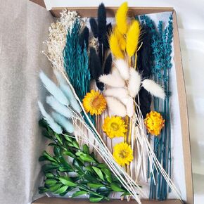 DIY Natural Dried Flowers Kit for Crafts - Box of Dried Flower Kit Perfect for Home Decor, Wedding Decor, DIY Wreath & Bouquet, Resin, Scrapbooking, Floral Arrangement, Handcraft (Multi-Color) in Kuwait