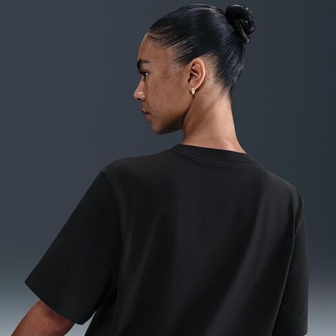 تيشيرت كرة السلة Dri-FIT Graphic للسيدات من نايك (أسود) in Kuwait