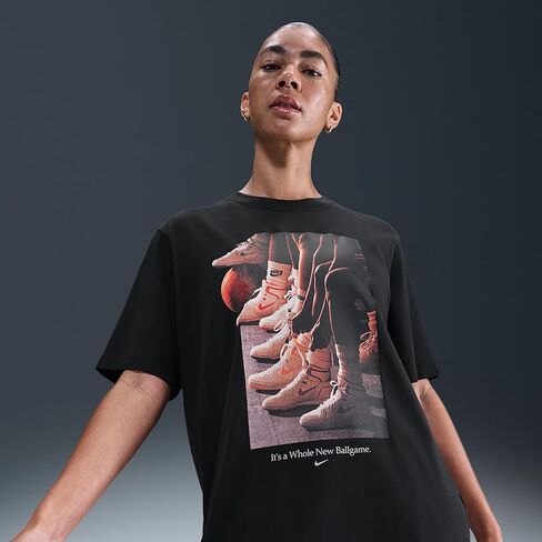 تيشيرت كرة السلة Dri-FIT Graphic للسيدات من نايك (أسود) in Kuwait