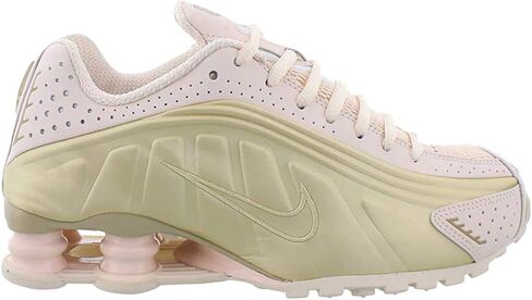 Nike Womens Nike Shox R4 in Saudi Arabia