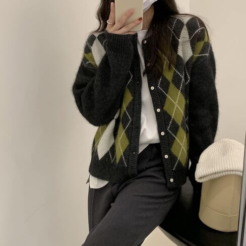 سترة الخريف العصرية للنساء 2026 سترة الجرونج Argyle منقوشة Preppy Y2K E-Girl سترة مكتنزة متماسكة عتيقة سترة الجد in Kuwait