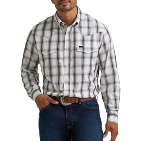 Wrangler Men's Performance Long Sleeve Shirt in Saudi Arabia