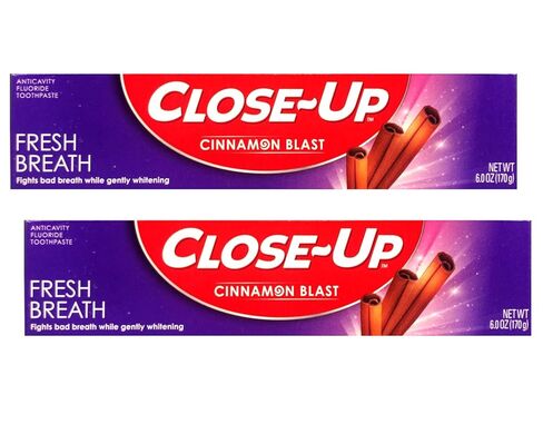 معجون أسنان بالفلورايد من كلوس أب، جل أحمر منعش 4 أونصة (عبوة من 5 قطع) in Kuwait