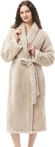 رداء Berkshire Extra-Fluffy™ النسائي - رداء حمام فاخر منفوش من القطيفة، ملابس مريحة من الصوف الناعم الدافئ مع جيوب وحزام in Saudi Arabia