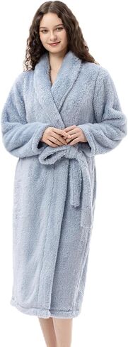 رداء Berkshire Extra-Fluffy™ النسائي - رداء حمام فاخر منفوش من القطيفة، ملابس مريحة من الصوف الناعم الدافئ مع جيوب وحزام in Saudi Arabia