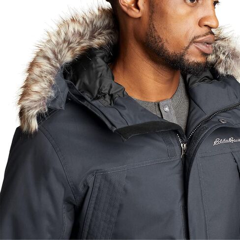 سترة Eddie Bauer الرجالية الفاخرة المقاومة للماء in Saudi Arabia