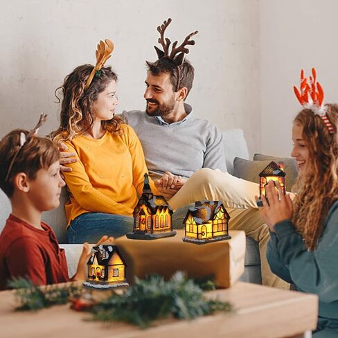 4 قطع صغيرة من مباني قرية عيد الميلاد الصغيرة من الراتنج لتزيين طاولة عيد الميلاد وفانوس عيد الميلاد مع ضوء LED in Kuwait