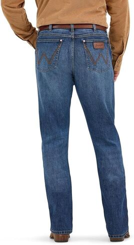 Wrangler Men's Moore Slim Retro Jeans in Saudi Arabia