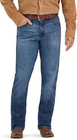 Wrangler Men's Moore Slim Retro Jeans in Saudi Arabia