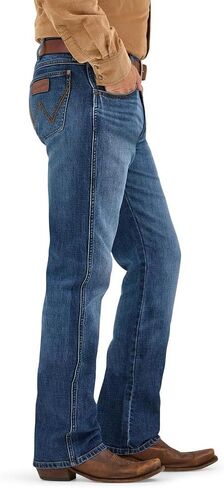 Wrangler Men's Moore Slim Retro Jeans in Saudi Arabia