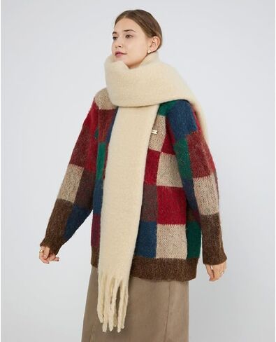 Chunky Scarf for Women Winter Oversized Thick Warm Tassel Scarves Cold Weather Large Blanket Soft Warm Shawl Wraps in Saudi Arabia