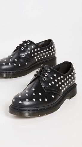 Dr. Martens unisex-adult mens 1461 Stud Wanama in Saudi Arabia