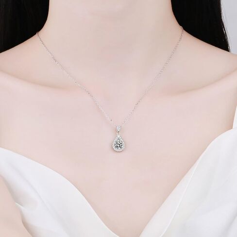14K Gold 1/2/3/5ct D-Color VVS1 Pear-Shaped Diamond Necklace & Teardrop Stud Earrings Set Two-Piece Jewelry Set, Stylish for Women's Birthday Gifts in Saudi Arabia