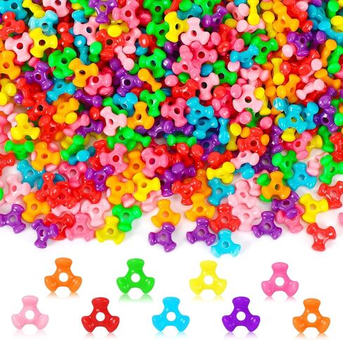 UPINS 1200Pcs Christmas Tri Beads Transparent Red Green CCB Tri-Shaped Beads for Craft Wreath Candy Cane Xmas Holiday Tree Decorations Christmas Holiday Beaded Ornament Kit in Kuwait