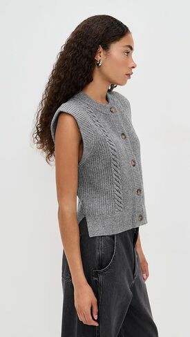 Levi's Women's INES Cable Sweater Vest in Saudi Arabia