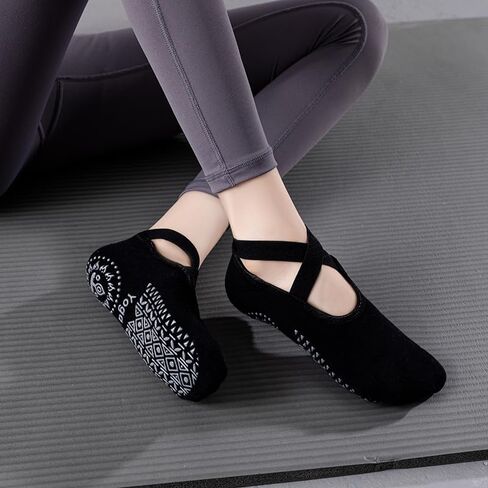 2 Pairs Yoga Socks for Women with Grips, Non-Slip Socks for Pilates, Barre, Ballet, Fitness(Black,Gray in Saudi Arabia