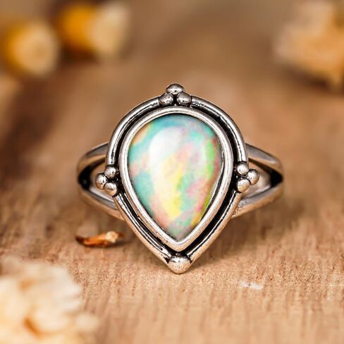 1pc Vintage Gemstones Ring for Women Ideal for Parties and Dates Versatile Trendy Birthday Gifts in Saudi Arabia