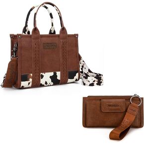 Wrangler Purse and Wallet Set in Kuwait